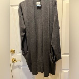 3/4 length sweater-jacket w/2 large pockets dark grey will fit l-xl